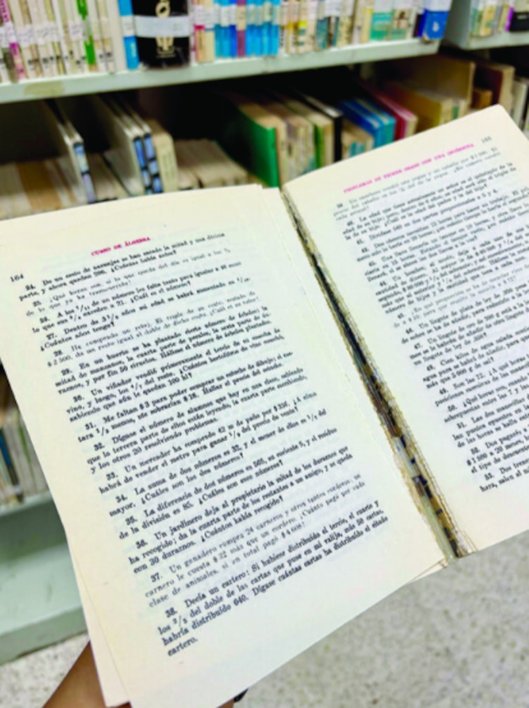 Biblioteca Centro Histórico Tepito │ la mitad de su catálogo no sirve y hay ejemplares deshojados.