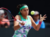 Caroline Garcia debutó en el WTA Guadalajara Open AKRON 2023 con una apretada victoria sobre Aliaksandra Sasnovich.