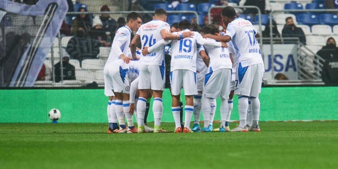 Futbolistas de Cruz Azul previo a su juego de la Fecha 3 de la Liga MX contra Monterrey, el pasado 22 de enero.