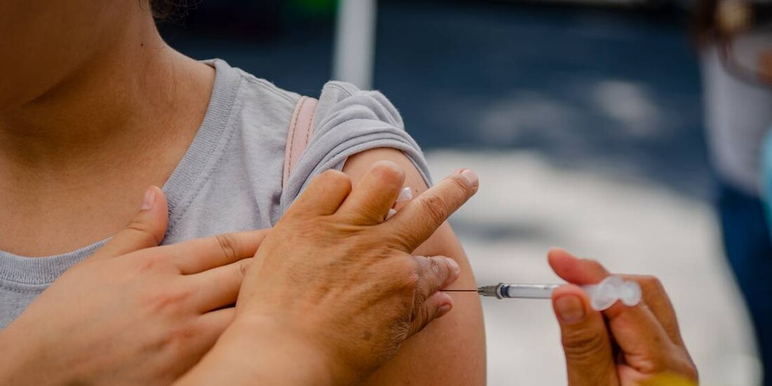 La Secretaría de Salud de Michoacán anunció.que aplicará una cuarta dosis contra COVID-19