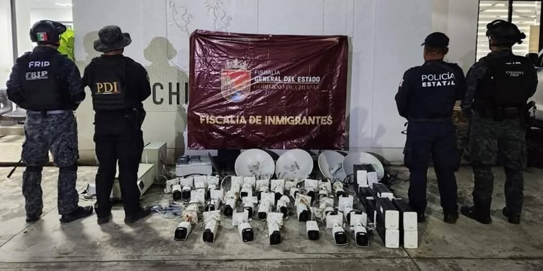 Las cámaras de videovigilancia inhabilitadas por elementos de la Policía de Investigación de Chiapas, ayer.