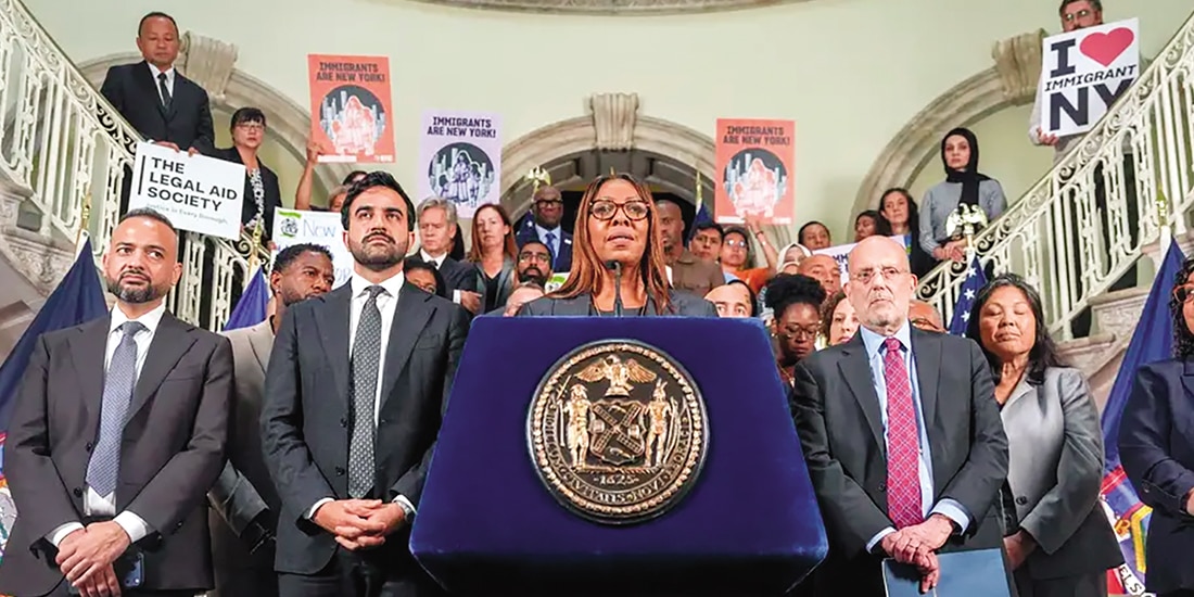 La fiscal Letitia James, en el anuncio de la demanda presentada por NY, ayer.