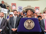 La fiscal Letitia James, en el anuncio de la demanda presentada por NY, ayer.