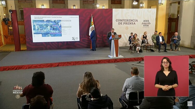 Jorge Nuño durante la conferencia matutina de Palacio Nacional.
