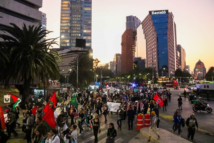 Fotografía de archivo de una marcha en la Ciudad de México.