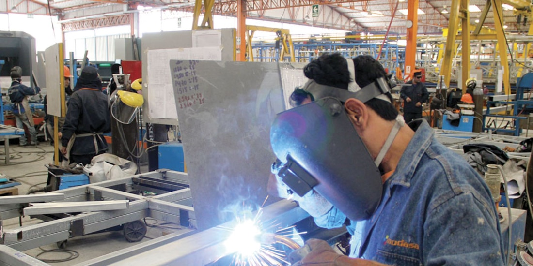 A la baja personal manufacturero en julio