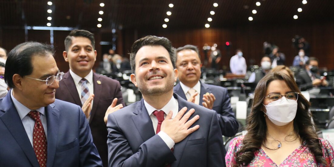 Ratificación de Félix Medina Padilla como procurador fiscal de la federación de la Secretaría de Hacienda y Crédito Público.