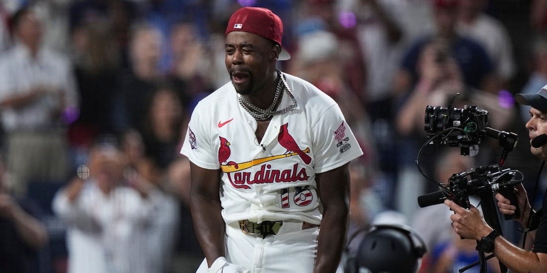Jordan Walker, de los Cardinals, celebra después de ganar el Home-Run Derby 2026 a Kyle Schwarber, Phillies, en el marco del Juego de Estrellas de las Grandes Ligas