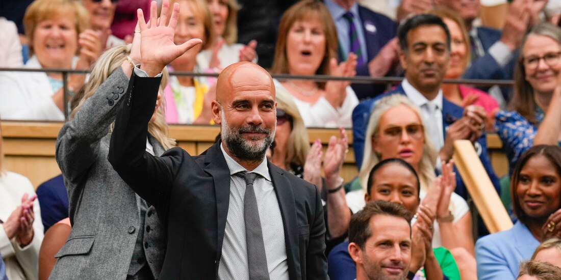 El entrenador español de futbol, Pep Guardiola, asistió a la final varonil de Wimbledon 2024.