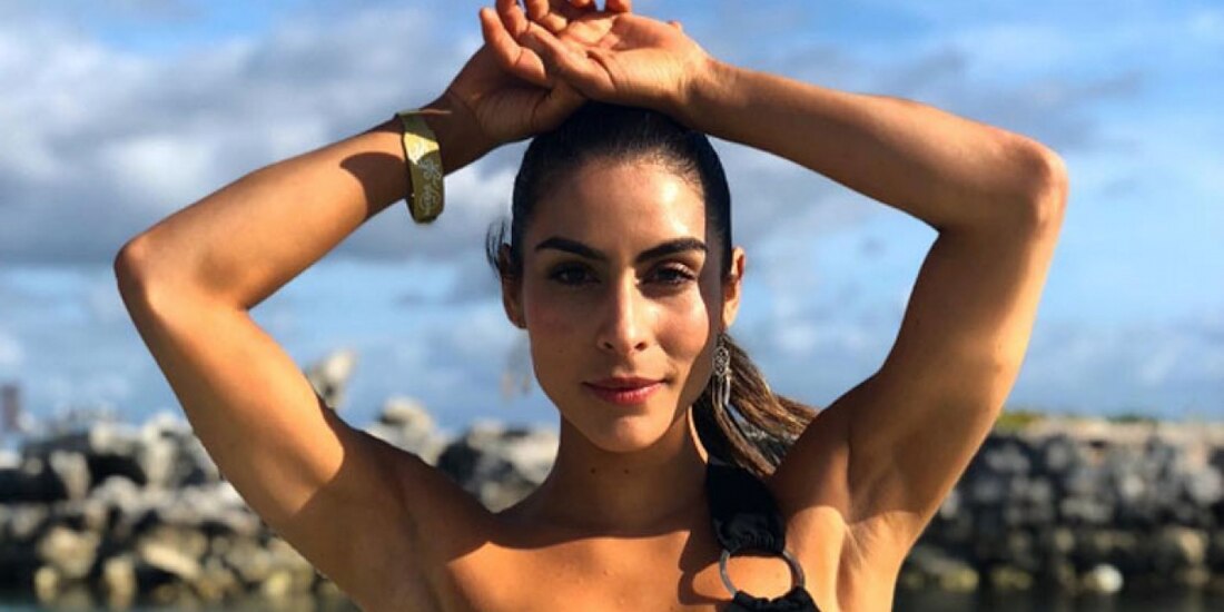 María León es la invitada de esta noche en Me Caigo de Risa.