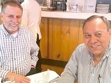 Jesús Ortega Martínez, expresidente del PRD (izq.) se reunió con el dirigente nacional del sol azteca, Jesús Zambrano, ayer.