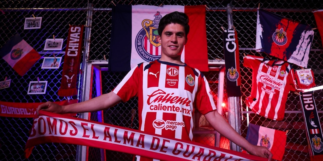 Chivas presenta a Jonathan Pérez como nuevo jugador