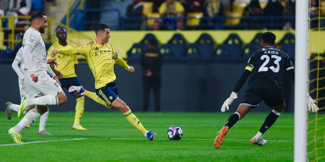 Cristiano Ronaldo en un duelo con el Al-Nassr