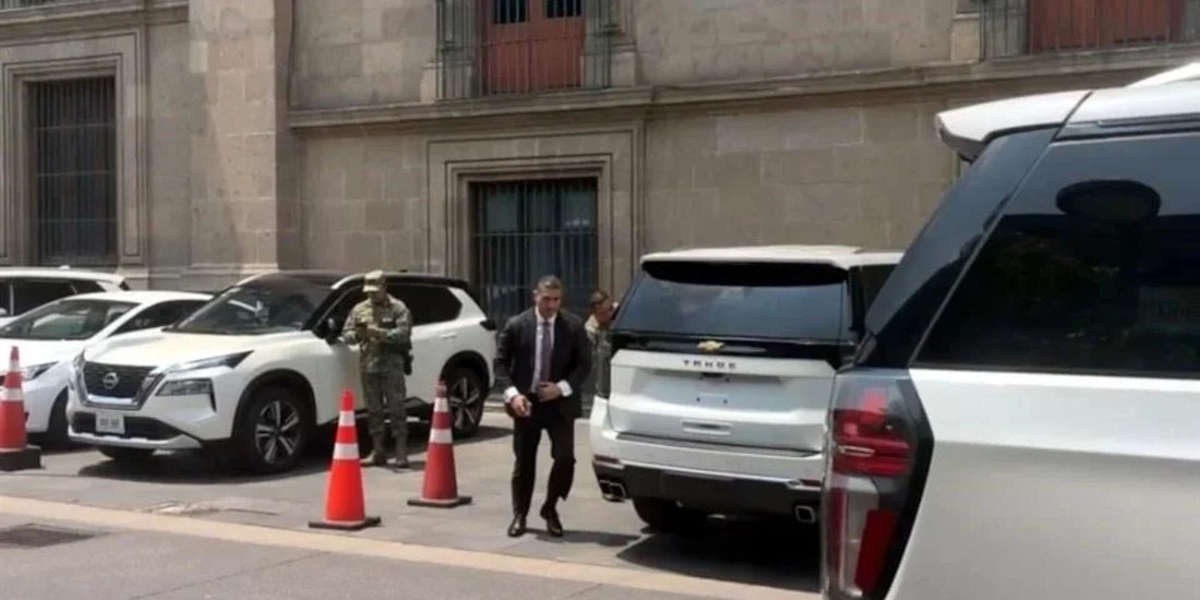 Sheinbaum se reúne con su gabinete en Palacio Nacional, a semanas de Segundo Informe de Gobierno.