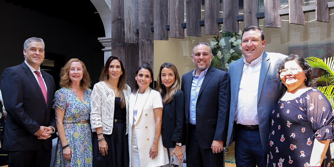 El Gobierno de Nuevo León fortalece el sector creativo con microcréditos de hasta 500 mil pesos y capacitaciones profesionales.