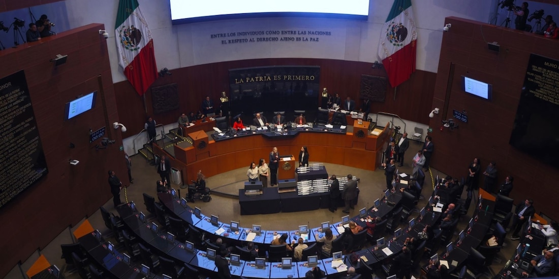 Senadores durante el proceso público de insaculación, este sábado 12 de octubre.