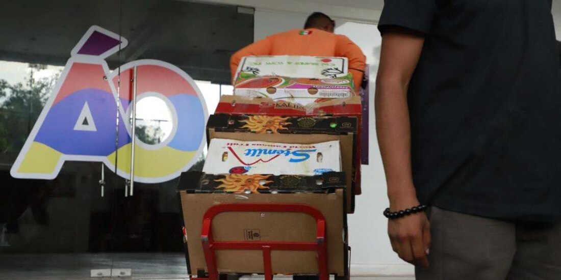 Alcaldía Álvaro Obregón instala Centro de Acopio en apoyo a damnificados de Guerrero.