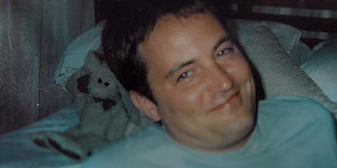 ¿Cuándo se estrena documental de Matthew Perry? Lanzan primer trailer
