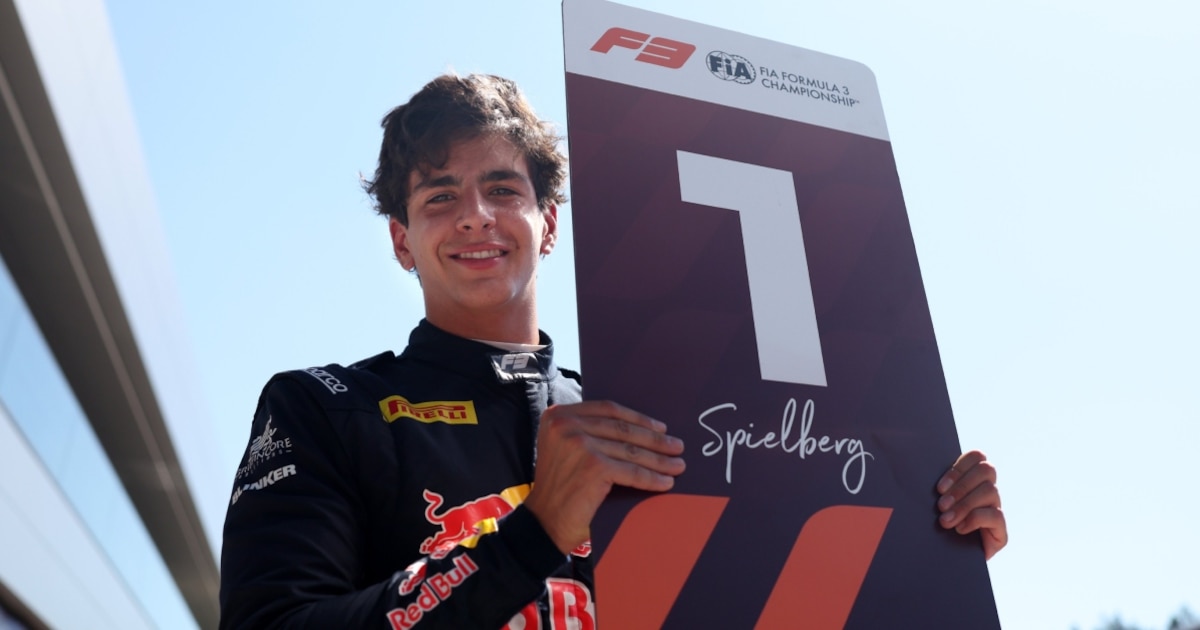 Orgullo nacional! Ernesto Rivera hace historia al ganar el Sprint del Gran Premio de Austria de F3