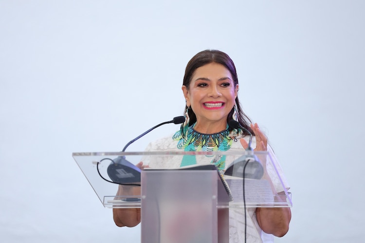 La Jefa de Gobierno, Clara Brugada Molina, durante su intervención en el informe anual 2025 de la CDHCM.