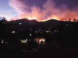El aeropuerto internacional de Reno-Tahoe permaneció fuera de la zona de evacuación y los vuelos comerciales operaron con normalidad.