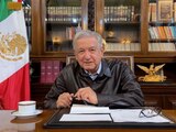 López Obrador, ayer, en su oficina de Palacio.