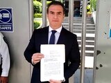 Adrián de la Garza presenta queja contra AMLO.