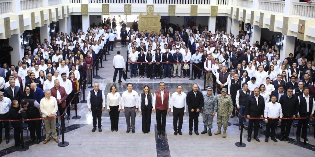 Primera ceremonia cívica de honores del año nuevo en Tamaulipas.