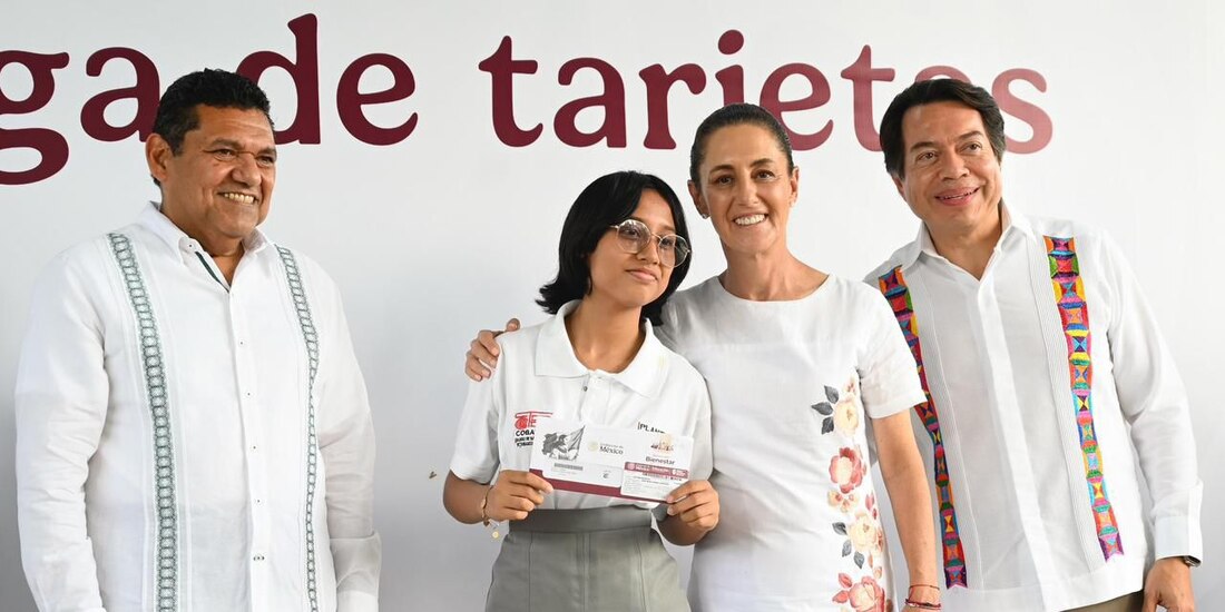 En Tabasco, la Presidenta, el gobernador y el titular de la SEP ratificaron el compromiso con la ampliación de becas educativas.