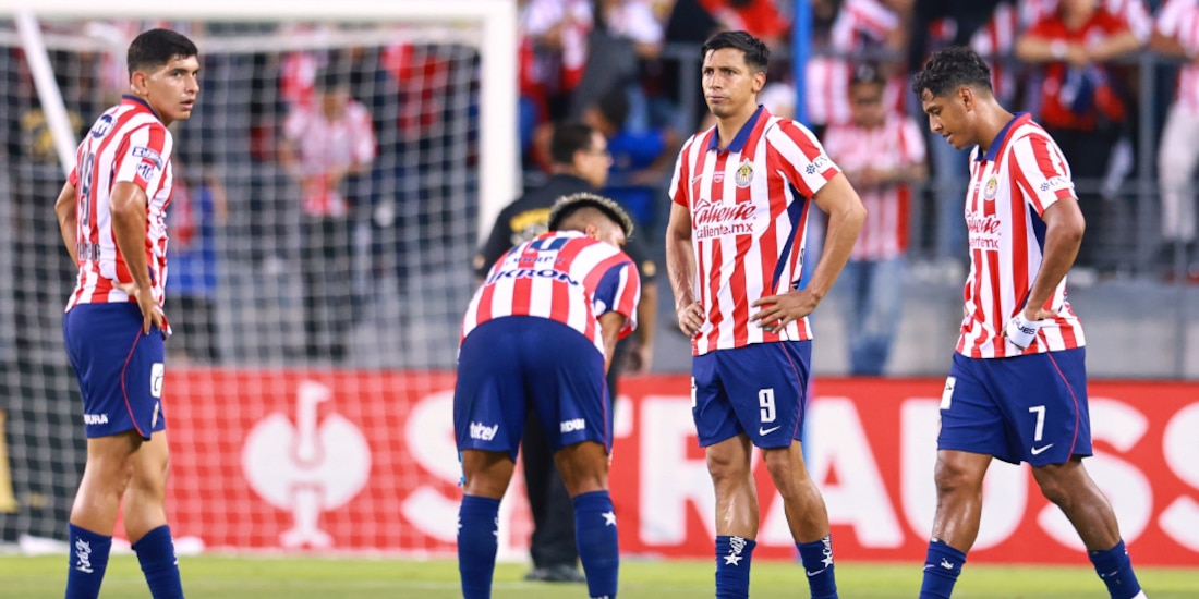 Chivas apenas suma un punto en el torneo.