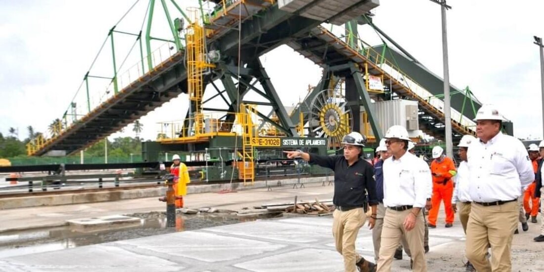 Recorrido del director de la Empresa productiva del Estado.