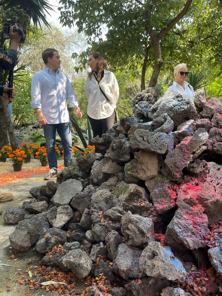 El alcalde López Casarín visita el Parque Luis Barragán.