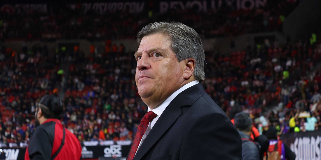 Miguel Herrera, entrenador de Xolos, en el partido ante Chivas
