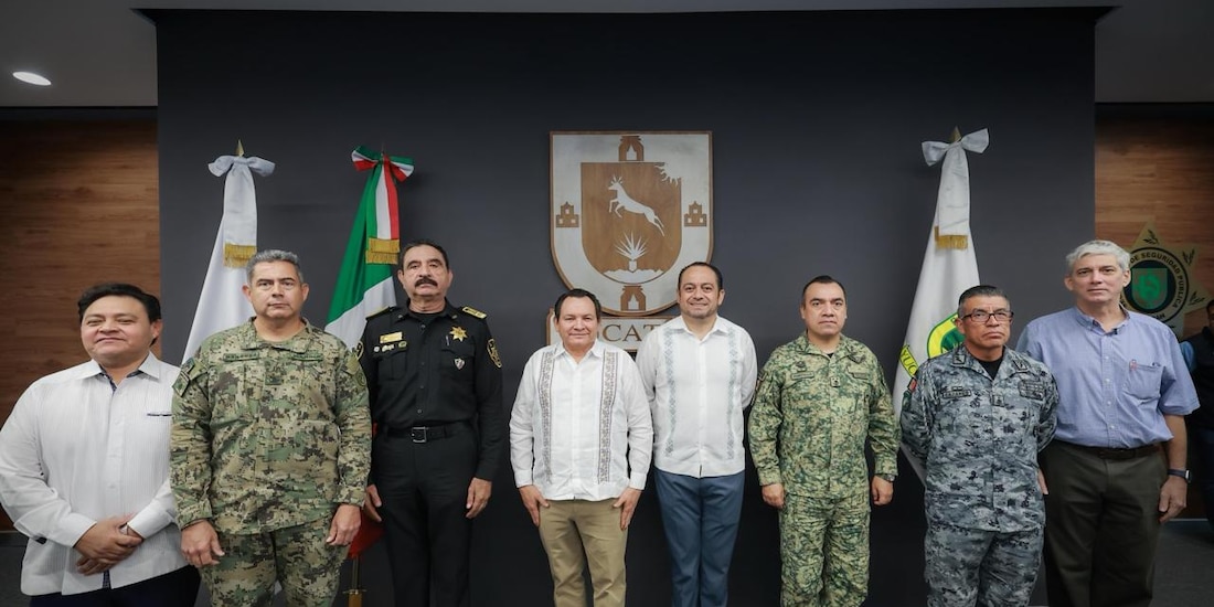Las autoridades en Yucatán.