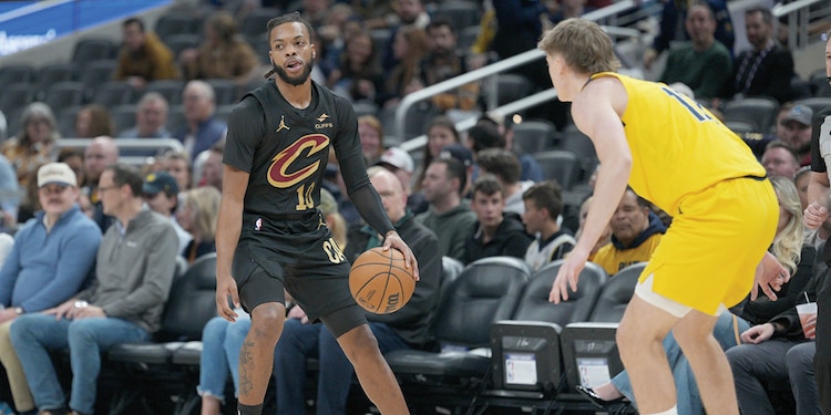 Darius Garland anotó 14 de sus 29 puntos