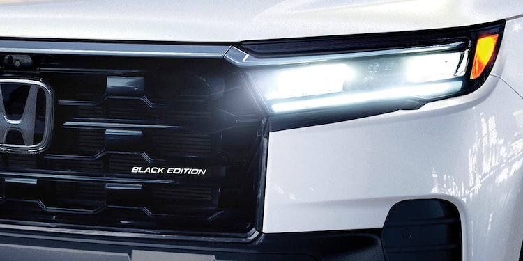 Faros LED y DRL para mayor seguridad nocturna.