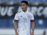 Alejandro Zendejas en un partido con la Selección Mexicana