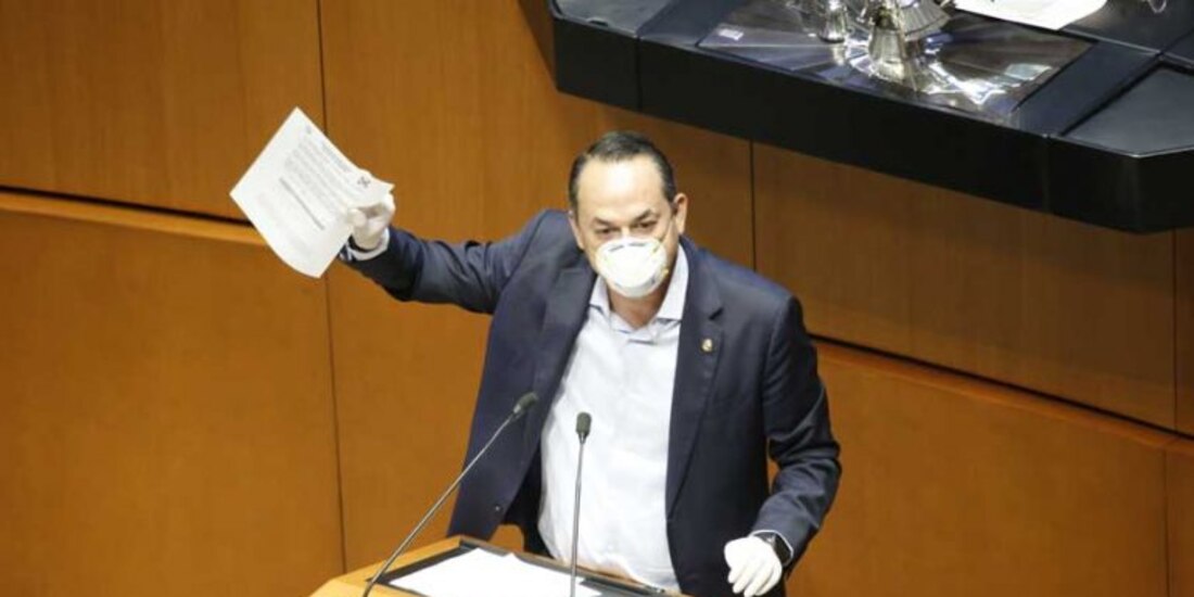 El senador Erandi Bermúdez pidió parar la confrontación.