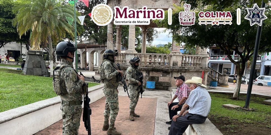 Integrantes de la Marina en operación.