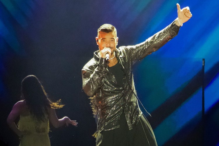 El cantante puertorriqueño Ricky Martín se presentó en el Estadio Fray Nano en donde interpretó sus más grandes éxitos musicales.