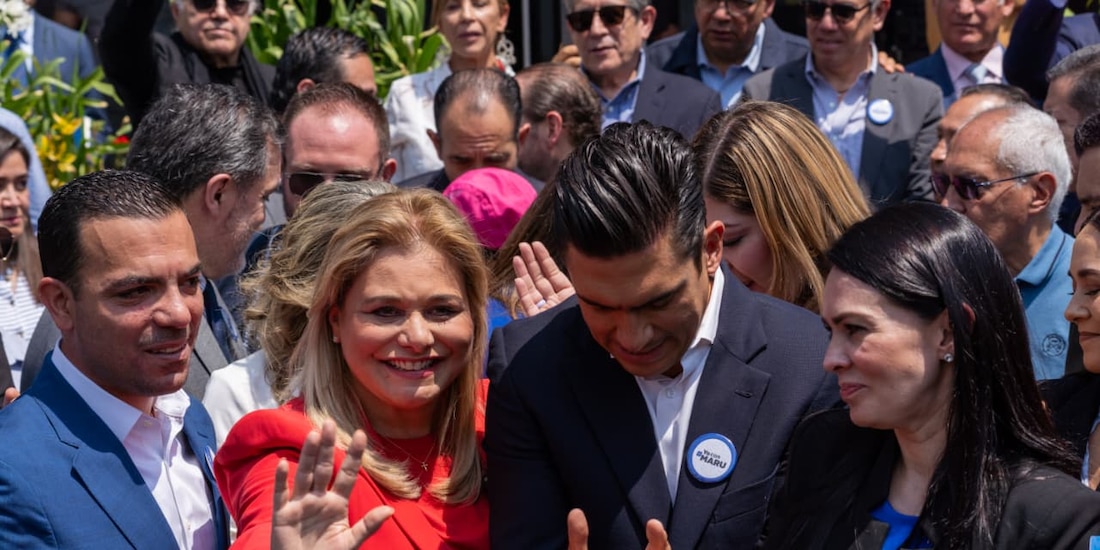 Maru Campos y líderes panistas.
