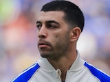 Erik Lira en un partido con el Cruz Azul