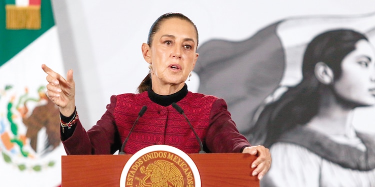 La Jefa del Ejecutivo, en la conferencia del Pueblo en Palacio Nacional, ayer.