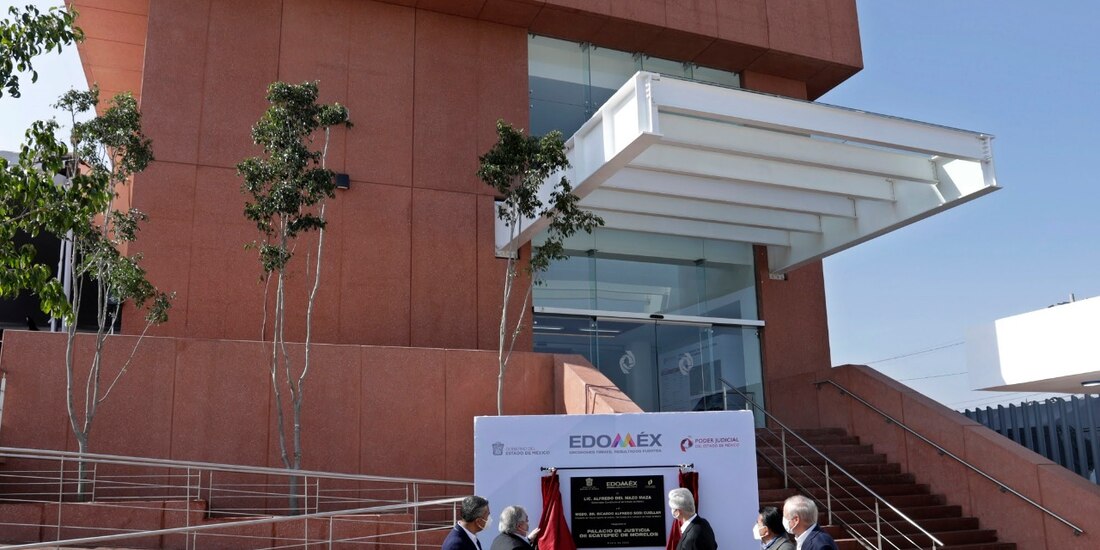 Alfredo Del Mazo estuvo en la inauguración del Palacio de Justicia de Ecatepec de Morelos.