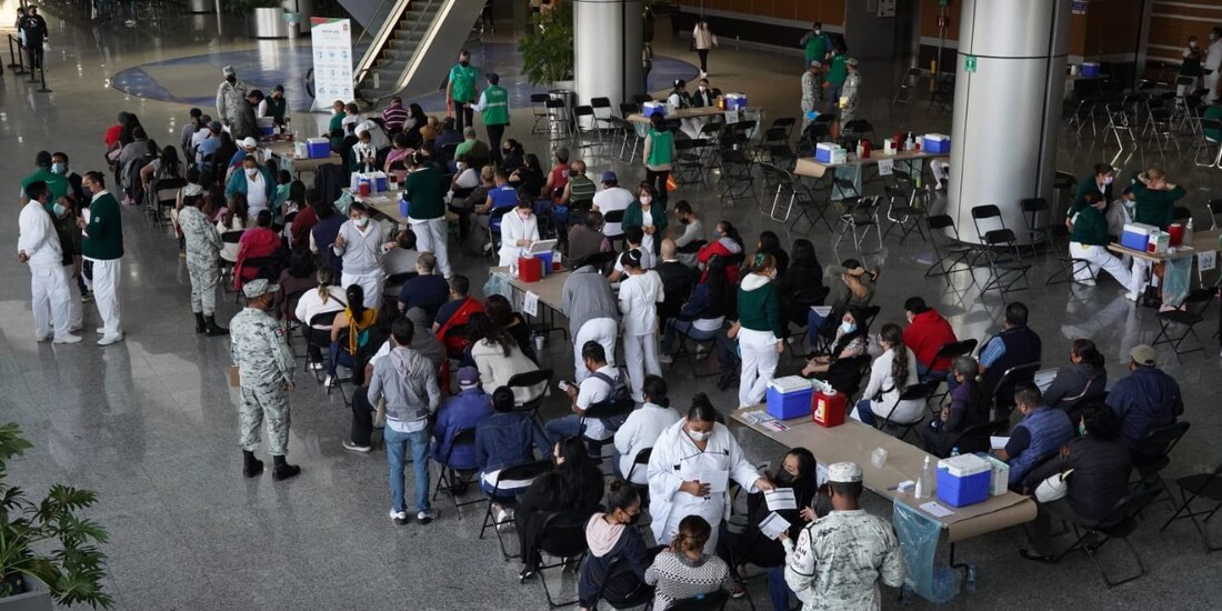 Arranca vacunación a personas de 40 a 49 años en CDMX