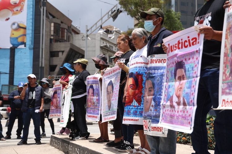 La CNDH rechazó que su nueva recomendación sobre Ayotzinapa represente una exoneración del Ejército.