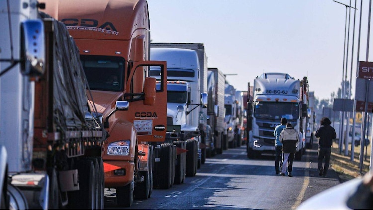 Transportistas convocan a grupos vulnerables este 20 de mayo