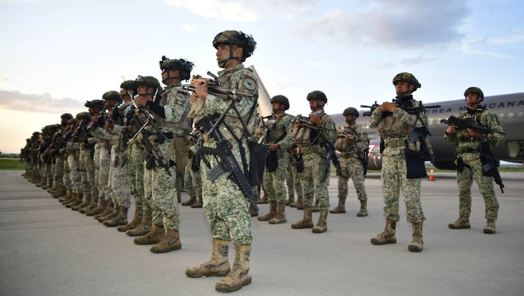 Refuerzos militares del Ejército mexicano, en fotografía ilustrativa de archivo.