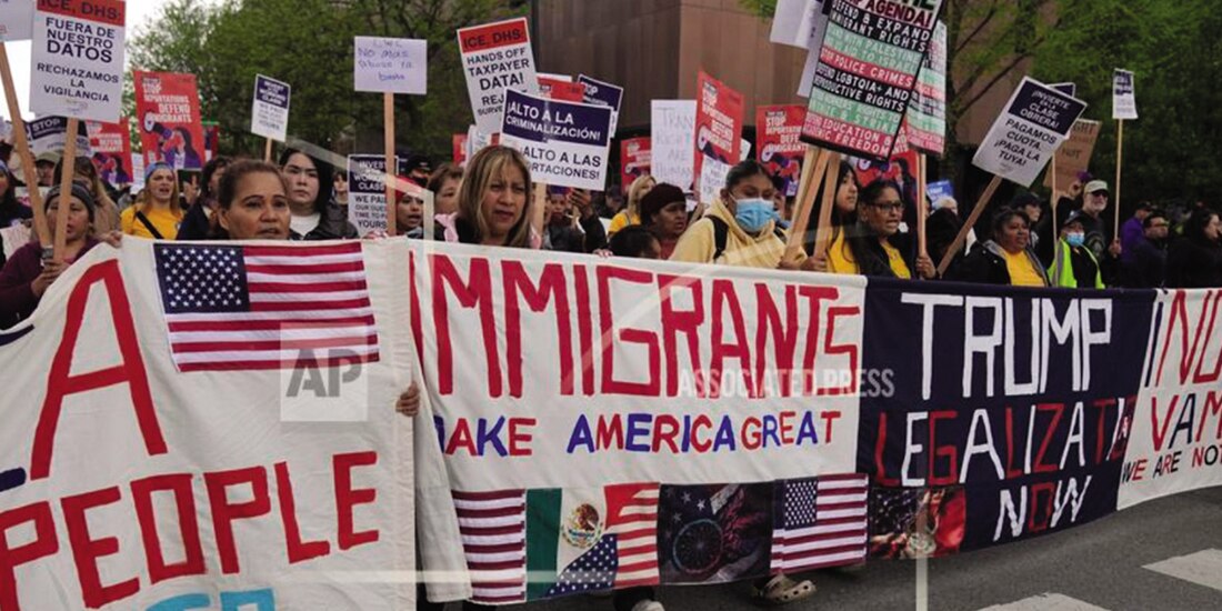 Protesta de migrantes, ayer, en Chicago.