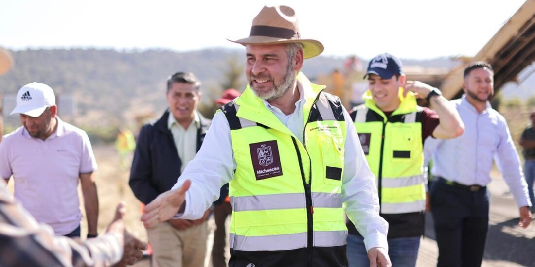 Con infraestructura deportiva, Michoacán avanza en la estrategia de combate al delito: Bedolla.